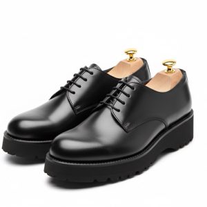Leather Lace-Up Shoe