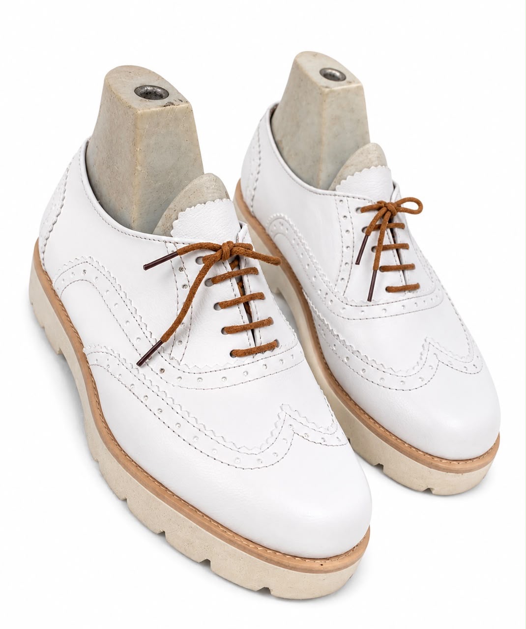 White Wingtip Brogue